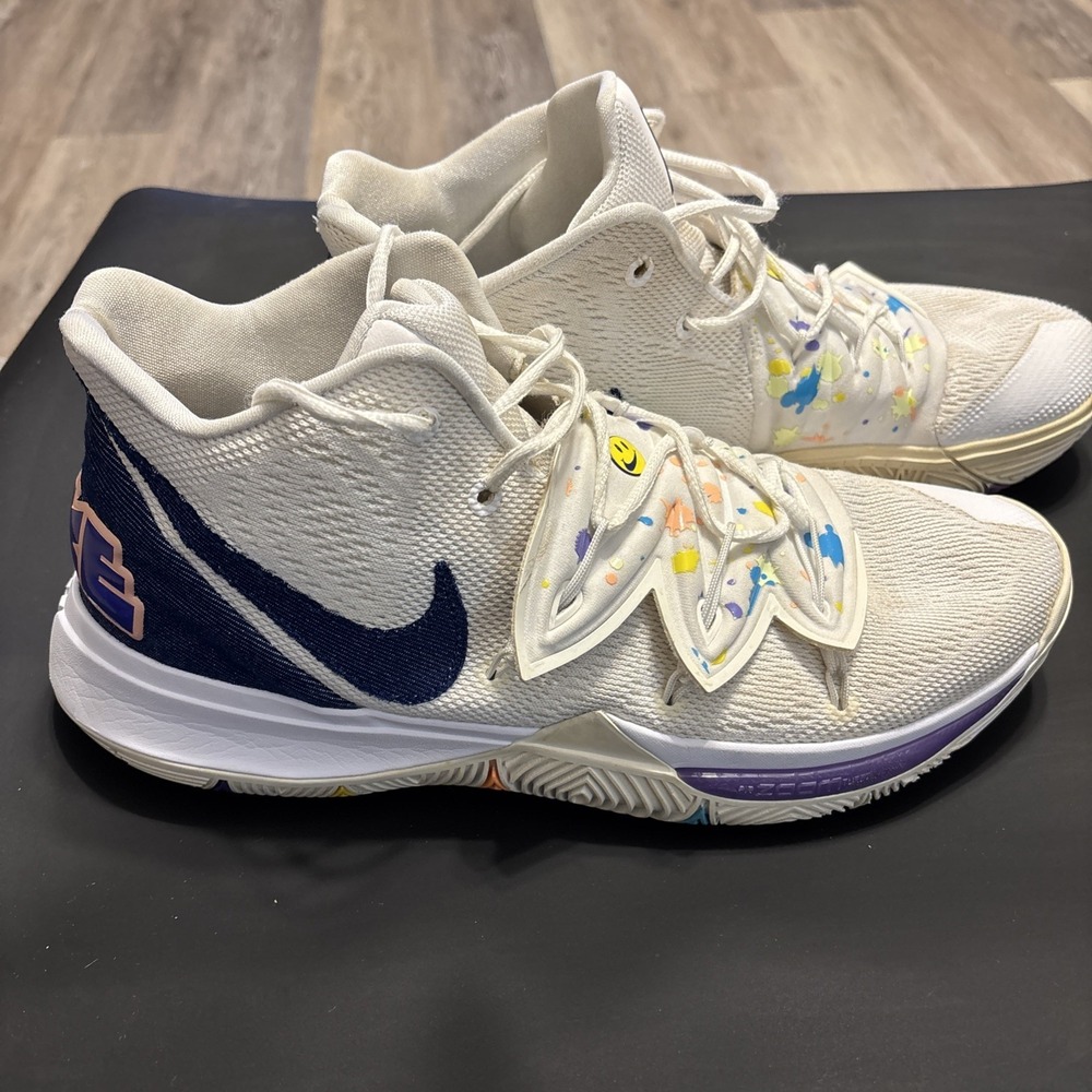Nike Kyrie 5 Sneakers Have A Nike Day White Denim Men's Size 12 AO2918-101 Shoes